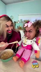 Mom VS Сockroach⚡️ The Battle for Food #comedy #shorts #snapchat