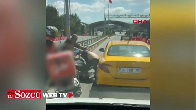 Pendik'te taksiciyle motokurye arasında 'yol verme' kavgası kamerada