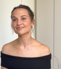 Alicia Vikander à la Mostra de Venise 2025 pour "Le Mage du Kremlin"