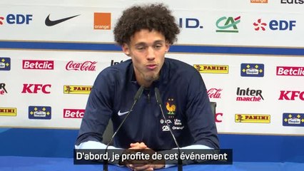 Bleus - Akliouche : "Un honneur d'être là"