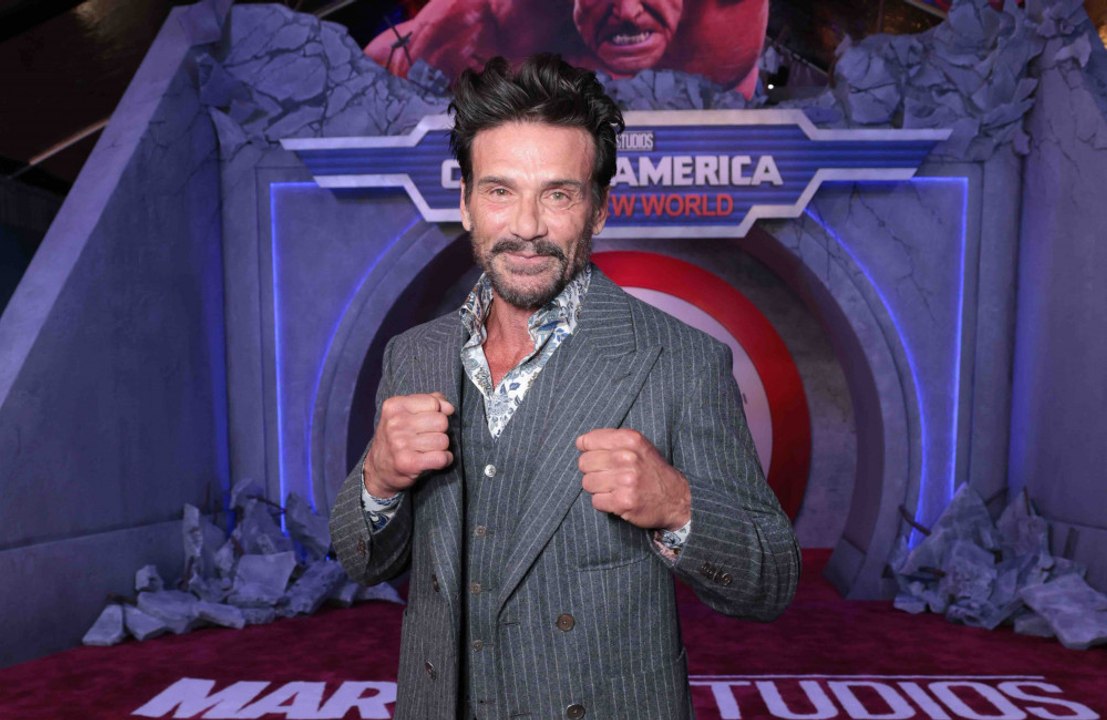 Frank Grillo: Er enthüllt wichtigen Unterschied zwischen MCU- und DCU-Arbeit
