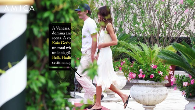 Kaia Gerber e Bella Hadid: lo stesso completo total white