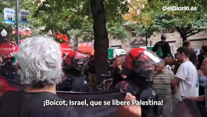 La masiva protesta contra Israel en la meta de La Vuelta en Bilbao obliga a adelantar el final de etapa
