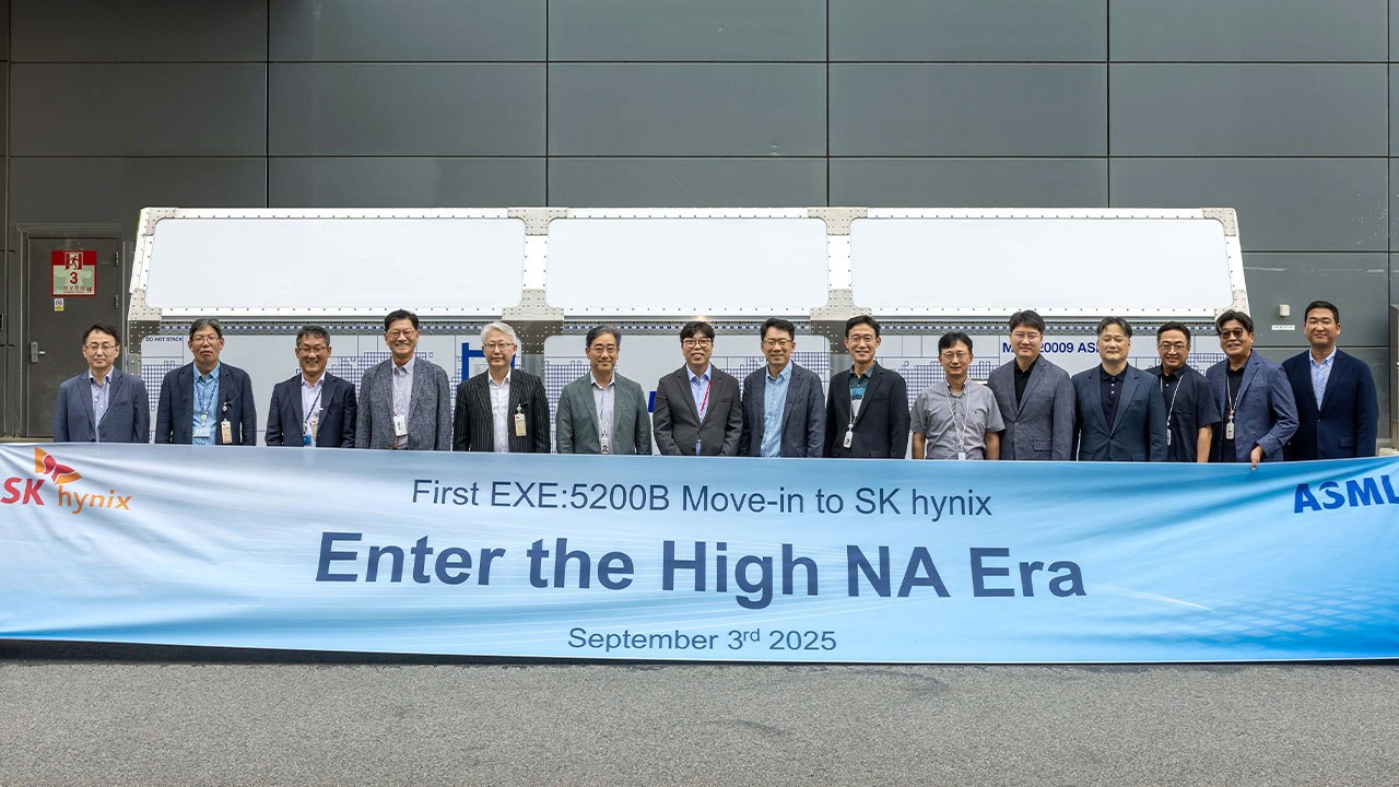 [기업] SK하이닉스, 최초 양산용 차세대 D램 생산장비 도입 / YTN