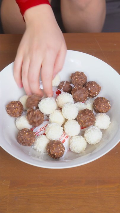 Would you try this? 🤩🍫 DIY chocolate delight