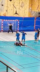 Le handball c'est de la baballe ? Regarde ça. #handball