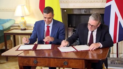 Sánchez y Starmer escenifican su sintonía y apuestan por relanzar la relación