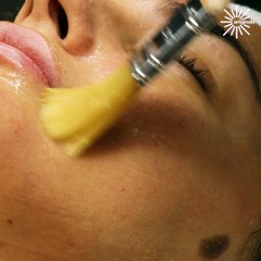 Recharging with a soothing face treatment 💆🏼‍♀️