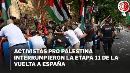 Centenares de personas al grito de "Israel genocida" protestan en la Vuelta a España