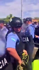 Enfermeras son agredidas en medio de desalojo