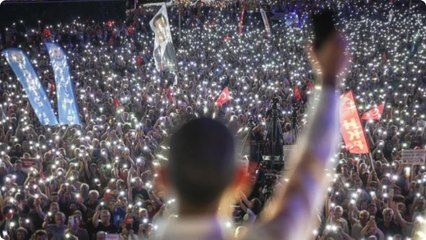 CHP'nin Zeytinburnu mitinginde yurttaşlardan iktidara tepki: İktidar sonu geldiği için baskılarını artırıyor