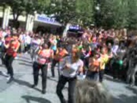 Le 17/05 Place d'Erlon