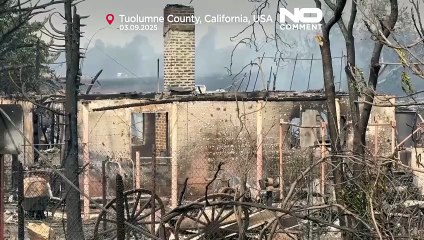 Калифорния: лесной пожар уничтожает дома в историческом городе времен Золотой Лихорадки