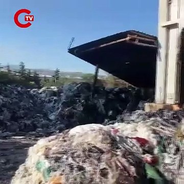 Tekstil fabrikasındaki yangın, 15 saat sonra kontrol altına alındı