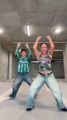 ESTA NOCHE SLOWED DANCE TREND 🕺🤭🔥 - Cadel and Mia 💚 #shorts #dance