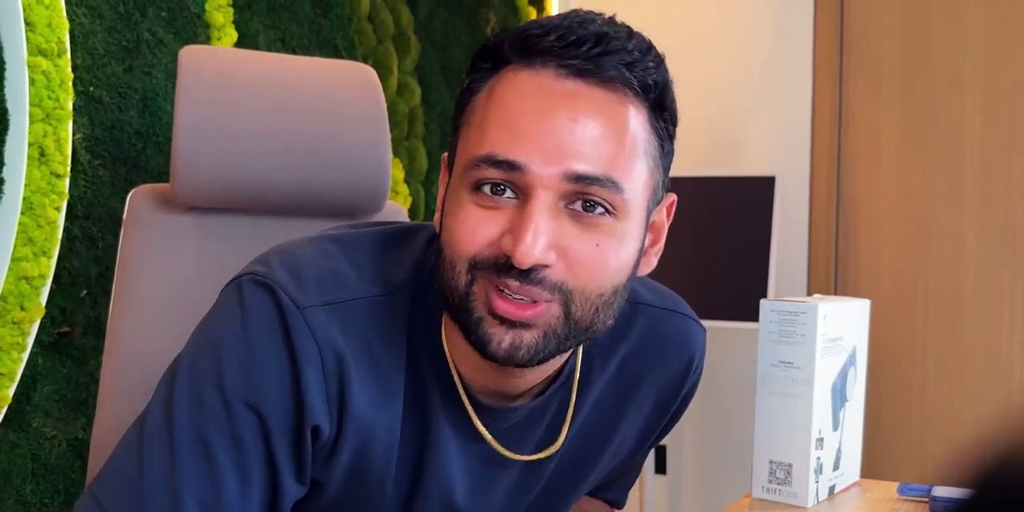 I Tested the 14 Most OVERKILL Smartphone Gadgets 🔥 Must-See Tech!"