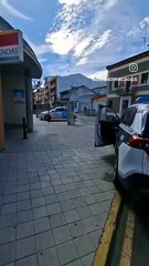Acude a un ambulatorio por dolor de garganta, sustrae medicamentos e insulta a sanitarios y administrativos