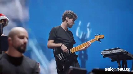 Gabbani celebra 10 anni di musica al Forum: nuovo disco e Sanremo all’orizzonte