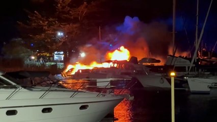 Fire at Chichester Marina sinks two vessels