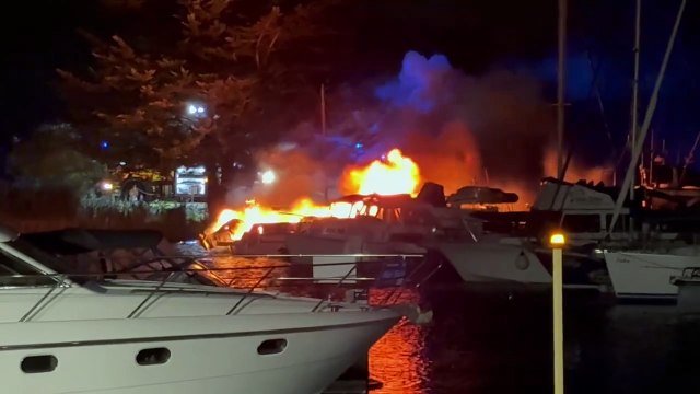 Fire at Chichester Marina sinks two vessels