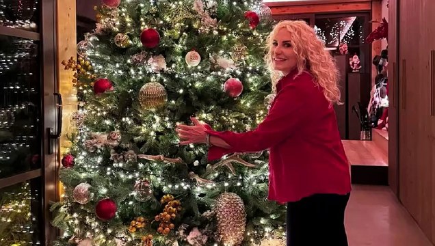 Natale fiabesco: Antonella Clerici trasforma la sua casa in un sogno di luci e colori