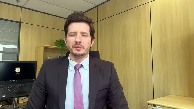 PF caça família do contrabando: celulares e cigarros ilegais cruzam fronteira