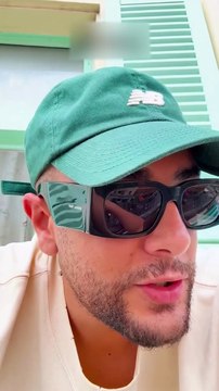 🎶 Le rappeur marocain Draganov a sorti il y a une dizaine de jours son clip Tach, déjà vu plus de 10 millions de fois. 🕺 On y voit le comédien algérien Mohamed Khassani danser, tandis que Draganov apparaît assis en hauteur.