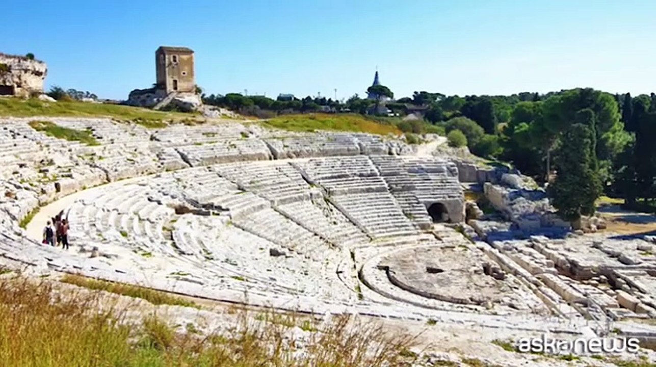 Syrakous, i giochi da tavolo ispirati alla mitologia greca creati da due mamme siracusane