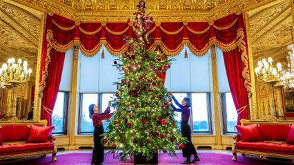 Natale a Windsor: il Castello si illumina tra decorazioni e alberi mozzafiato