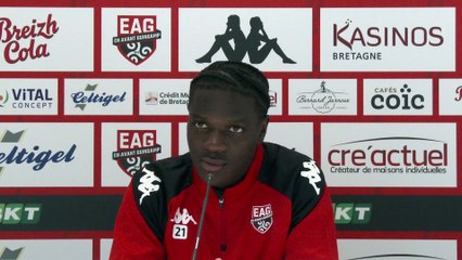 Découvrez la Présentation Officielle de Freddy Mbemba 🎤