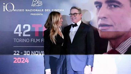 Sarah Jessica Parker in stile Carrie, Alec Baldwin redivivo: le star di Hollywood si prendono Torino