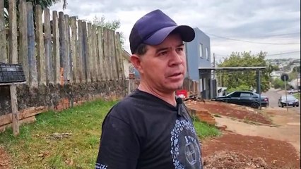 Após ataque, morador reclama de cachorros soltos no Bairro Santa Cruz