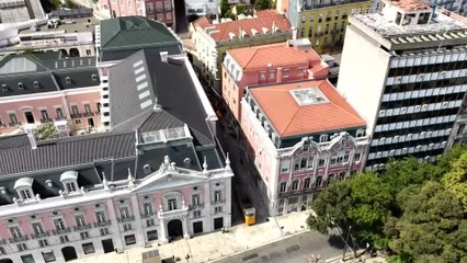 El vídeo a vista de dron del funicular de Lisboa accidentado que encoge el corazón