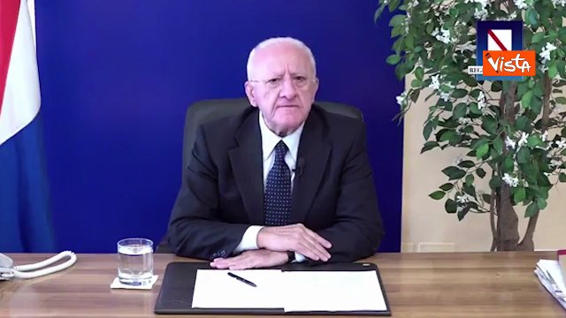 Regionali Puglia, De Luca: Un cabaret, solidarietà a Vendola che ha tutto il diritto di candidarsi