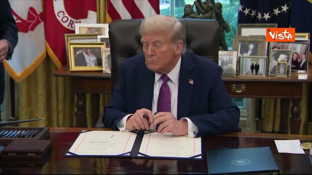 Trump firma ordine esecutivo per cambiare nome al Pentagono, ora è il Dipartimento di Guerra