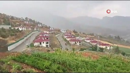 Yağmurla gelen mutluluk! Çocukların sevinci yürekleri ısıttı