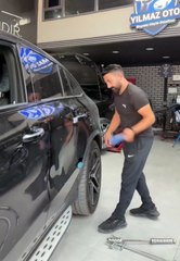 Ferrari’yi perte çıkaran usta yine gündem oldu! Boyasız göçük tamiri felakete dönüştü
