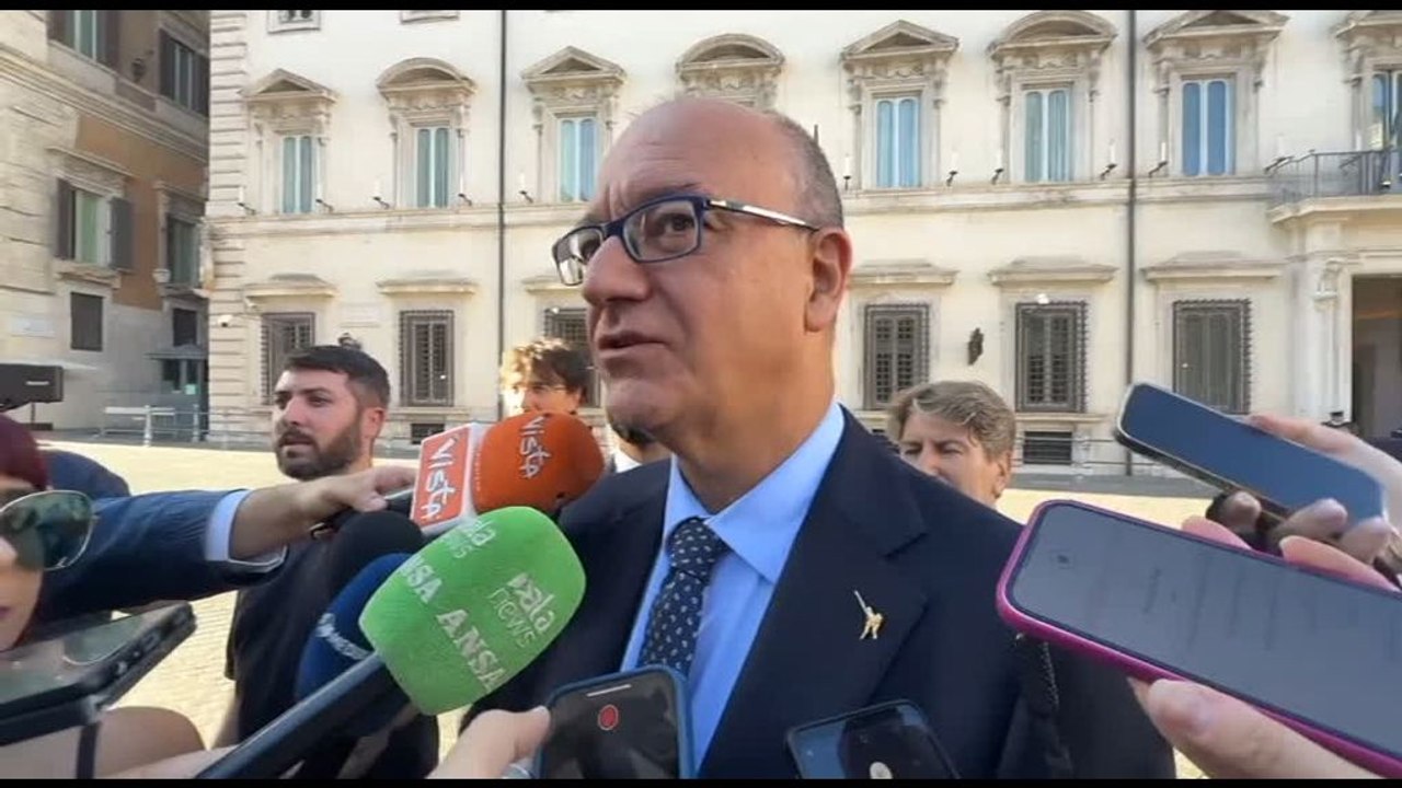 Scuola, Valditara: 240 milioni di euro per gli stipendi dei docenti