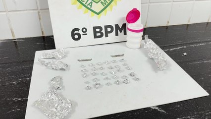 Grande quantidade de crack é apreendida no Centro de Cascavel