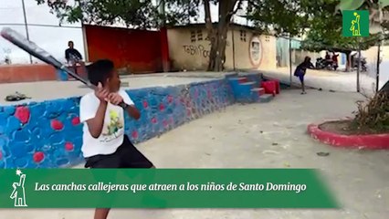 Las canchas callejeras que atraen a los niños de Santo Domingo