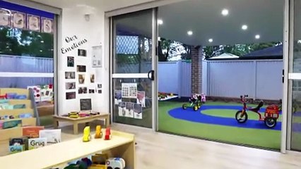Parents of childcare that gave child to stranger say centre has years of poor management