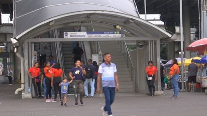 Viajar en Metro seguirá costando lo mismo: 35¢ en la Línea 1 y 50¢ en la Línea 2