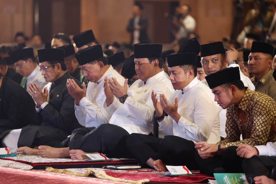 Khidmat, Prabowo Hadiri Peringatan Maulid Nabi Muhammad SAW di Istiqlal