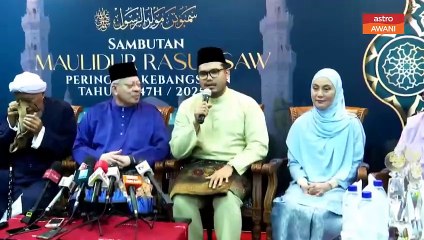 Khairul Aming dedikasikan anugerah buat peniaga kecil seluruh negara