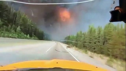 Mine Creek Fire Erupts in British Columbia, Canada (September 04)