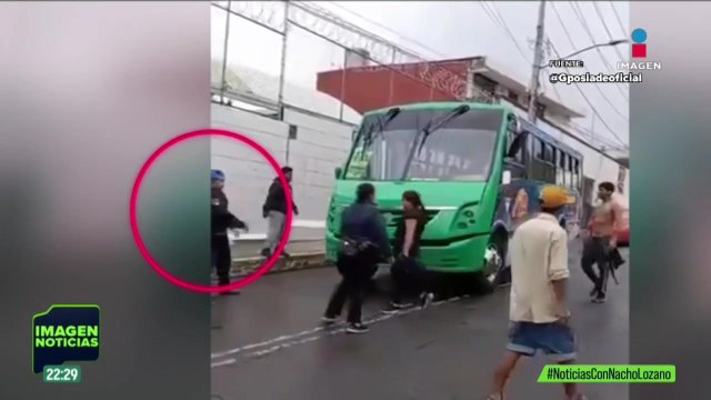 Riña termina con autos dañados, mujeres con golpes y detenidos en Cuajimalpa, CDMX