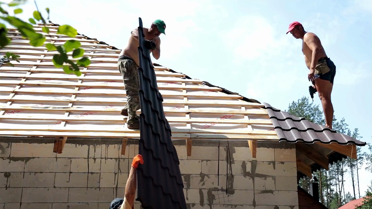 Roofing Leads: The Key to Consistent Growth in the Roofing Industry