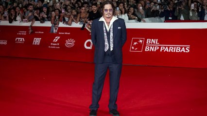 Johnny Depp, infinitamente rock e bohémien alla Festa del Cinema di Roma
