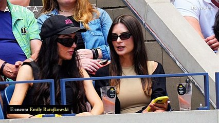 Da Katie Holmes a Emily Ratajkowski, le star sugli spalti degli US Open