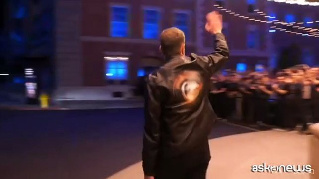 Elon Musk presenta il robot taxi guidato dall'intelligenza artificiale